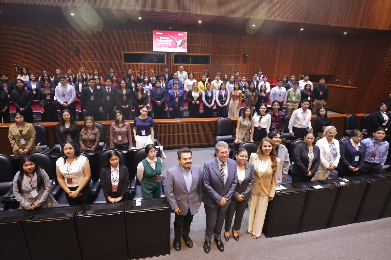 Ricardo Monreal afirma que se ha avanzado en leyes que protegen a las mujeres y a las y los trabajadores