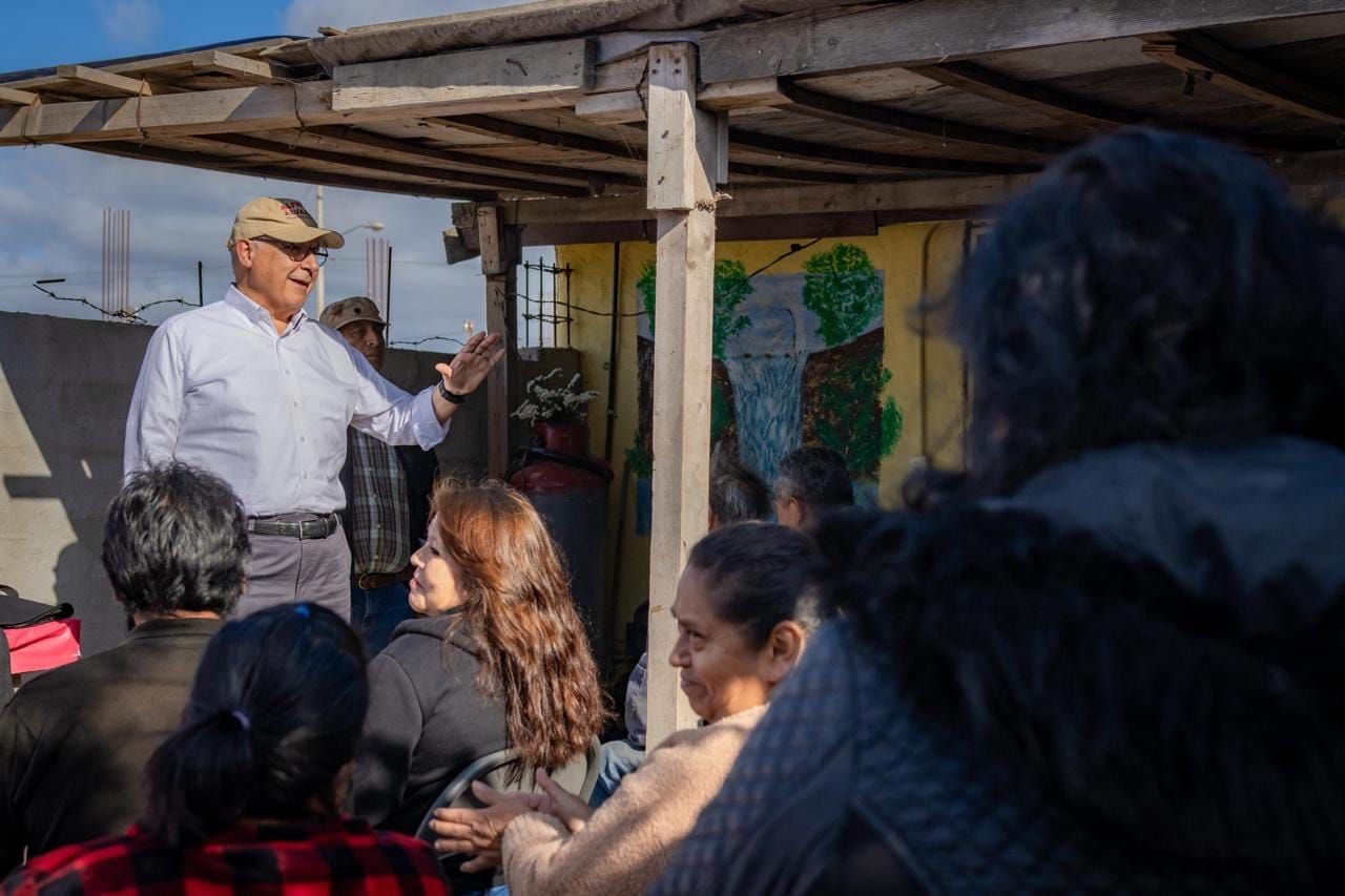 Vecinos de Ejido Lázaro Cárdenas plantean demandas a Alfredo Álvarez