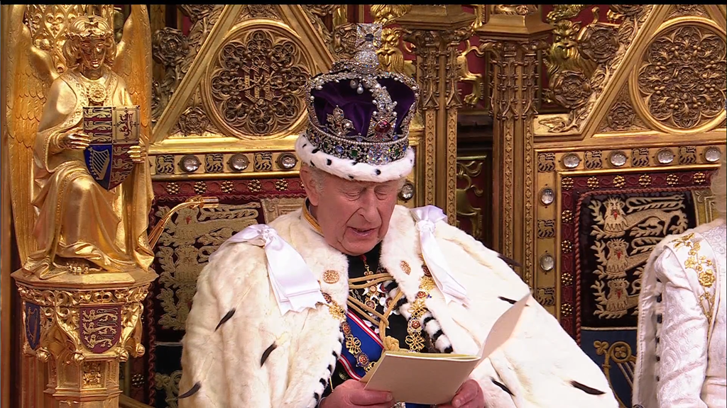 El Rey Carlos III pronuncia su primer discurso ante el Parlamento británico