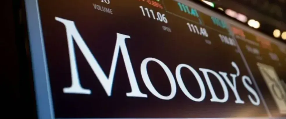 Moody’s baja calificación a México; queda al borde de perder grado de inversión