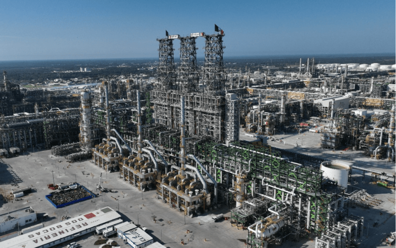 Pemex reporta un aumento del 22.2% en refinación de crudo y reduce importación de combustibles en primer trimestre
