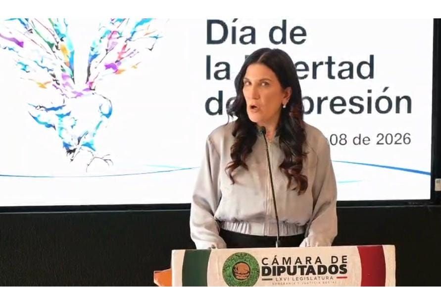 La prensa debe mantener una actitud crítica frente al poder: Kenia López