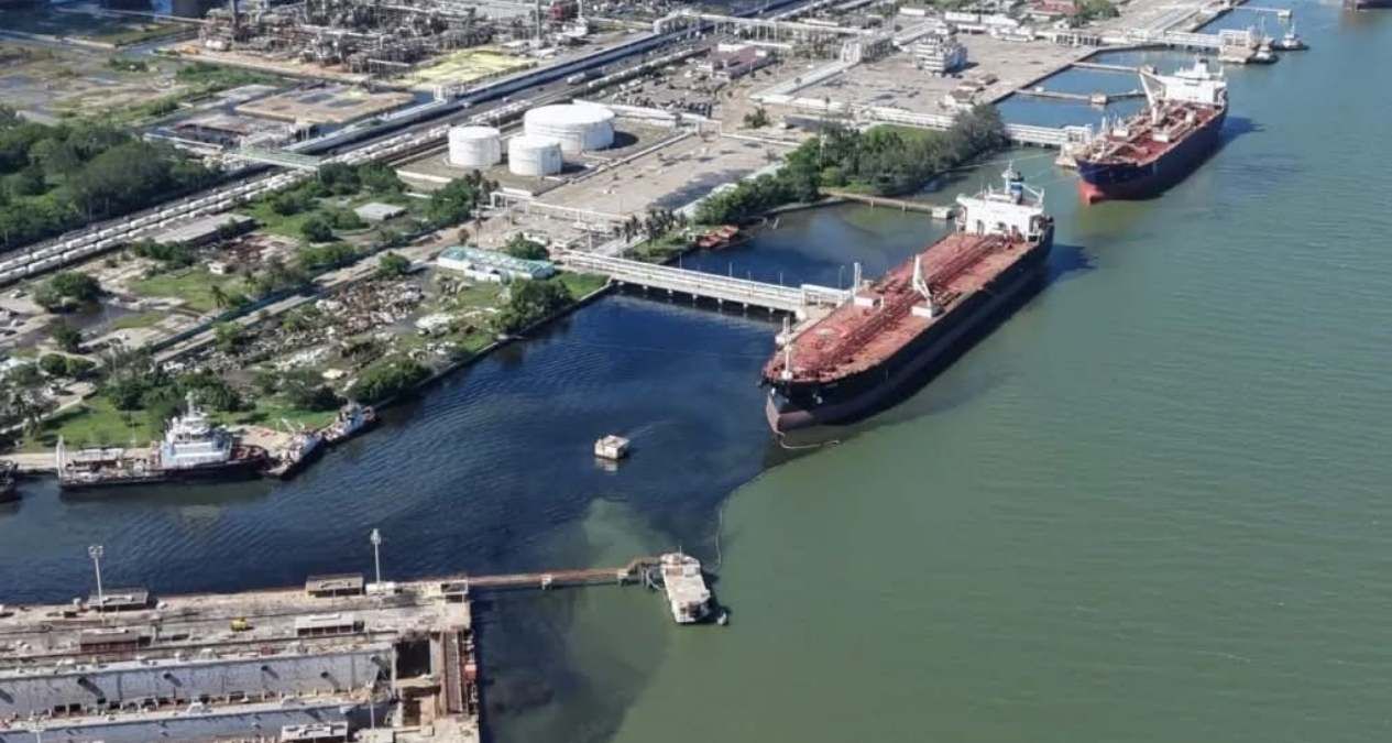 Exige Rubén Moreira comparecencia de Pemex, que rinda cuentas por derrame en el Río Pánuco