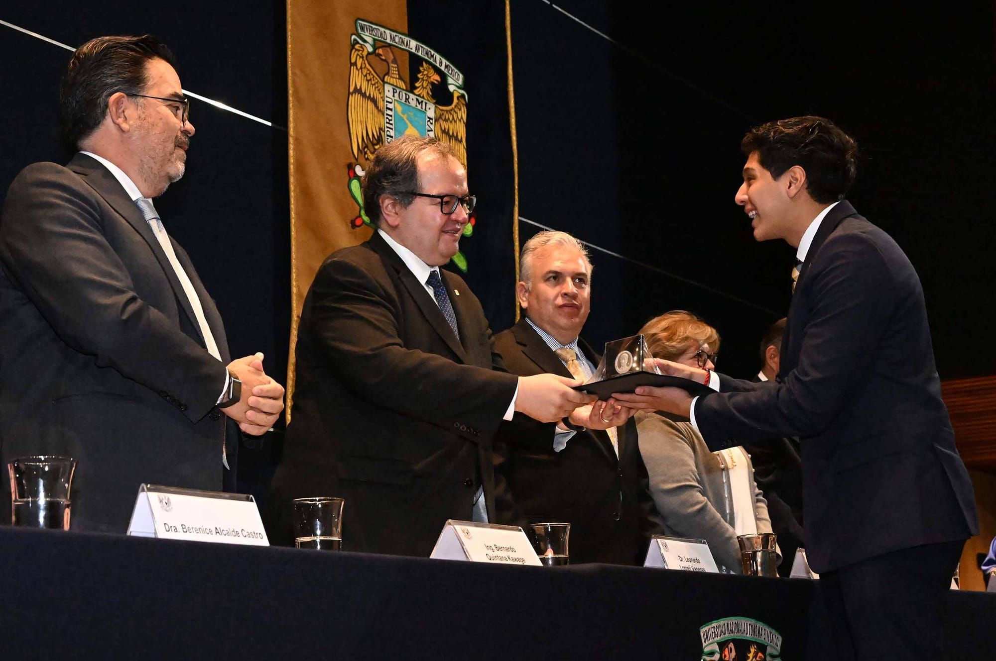 Las grandes transformaciones del país nacen en las aulas, afirma rector de la UNAM