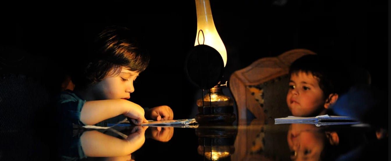 Más de 655 millones de personas sin electricidad, y 2 mil millones sin acceso a tecnologías limpias para cocinar, no se alcanzará la meta energética de 2030, advierte la ONU