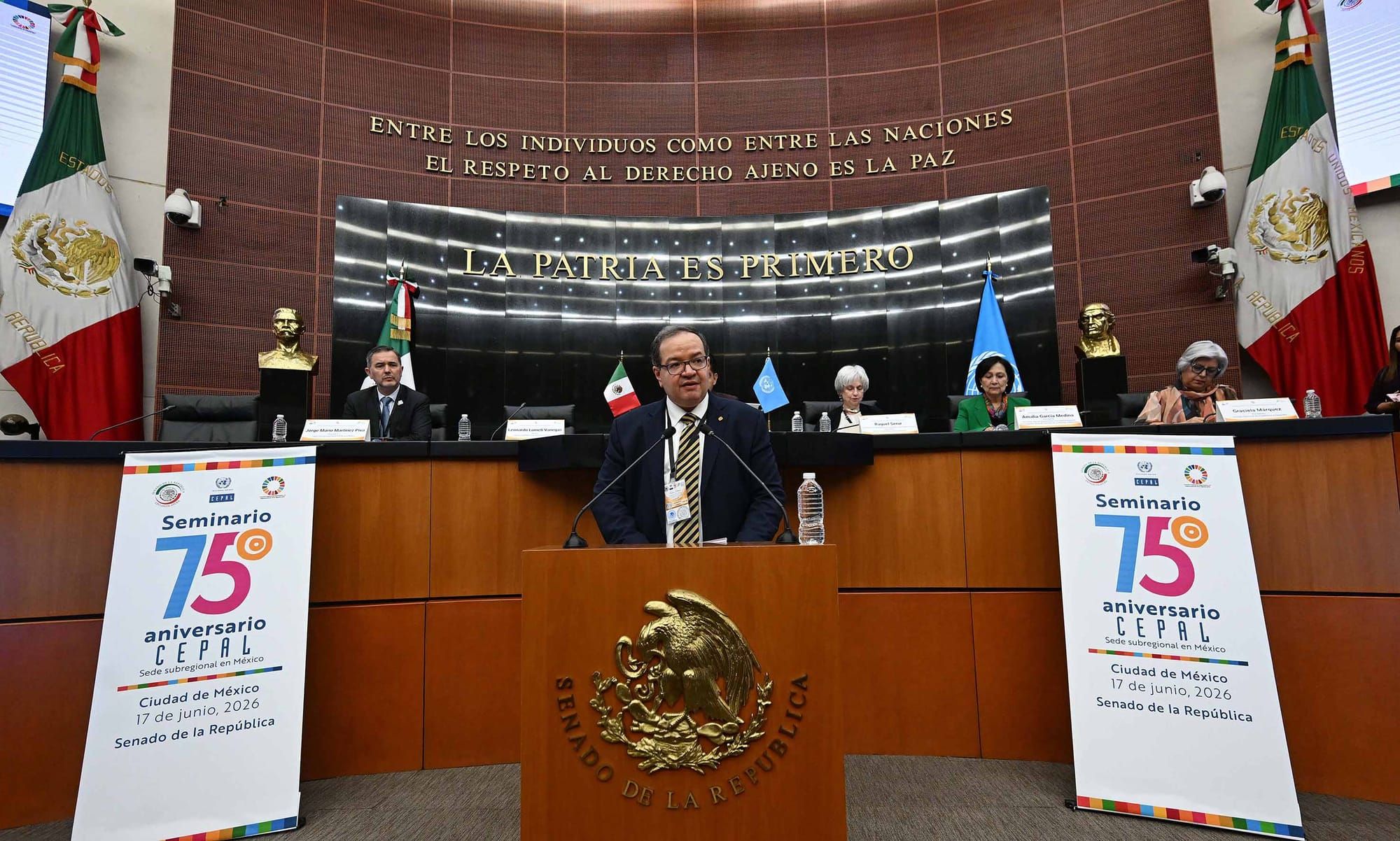 Defiende rector Lomelí legado de CEPAL ante nuevo orden global
