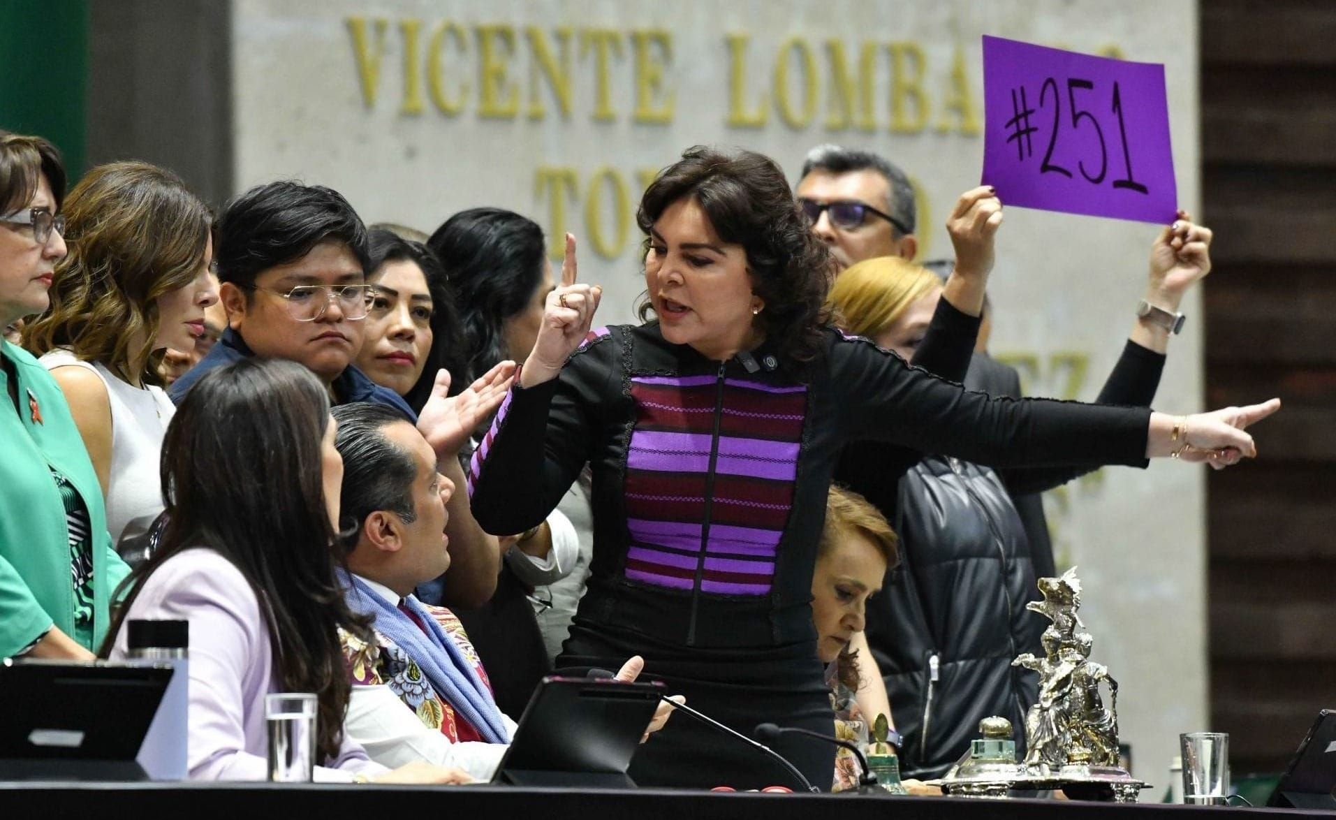 Propone Ivonne Ortega licencia de luto de hasta 10 días con goce de sueldo