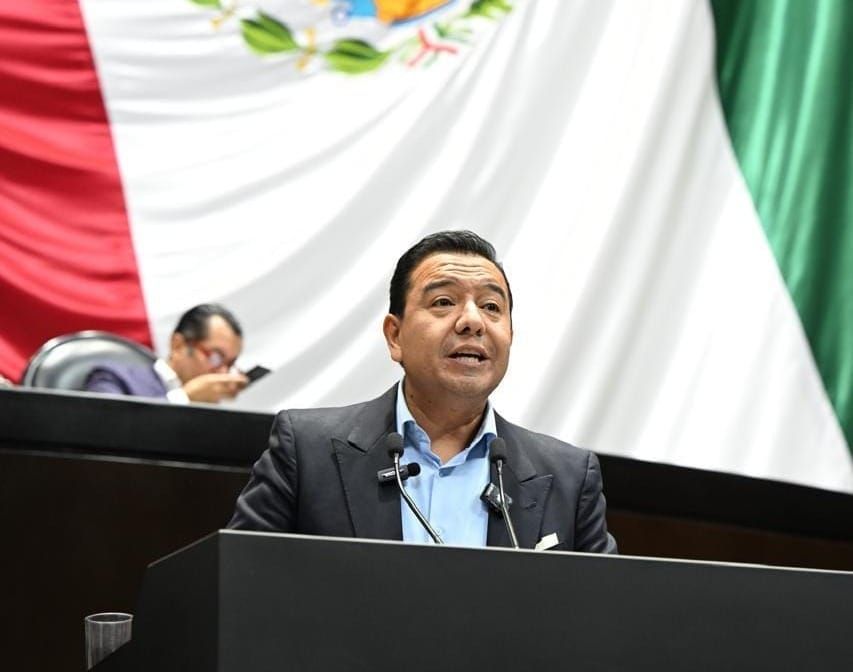 Héctor Téllez cuestiona a titular de Hacienda sobre endeudamiento y acusa falta de inversión en Paquete Económico 2027