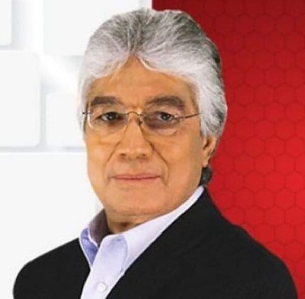 Teléfono Rojo.  INE: 395 candidatos y tres cartas marcadas.  Por José Ureña