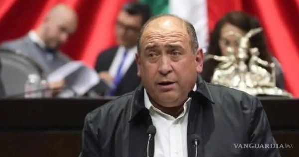 Los diputados del PRI descalifican y votan en contra de la selección de consejeros del INE.