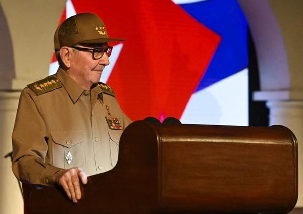 Hoy, cuando la patria está nuevamente amenazada, sabrán enfrentar con firmeza cualquier agresión: Raúl Castro
