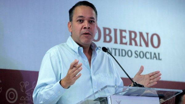 Enrique Díaz Vega, exsecretario de Finanzas de Sinaloa, se entregó a autoridades en Nueva York