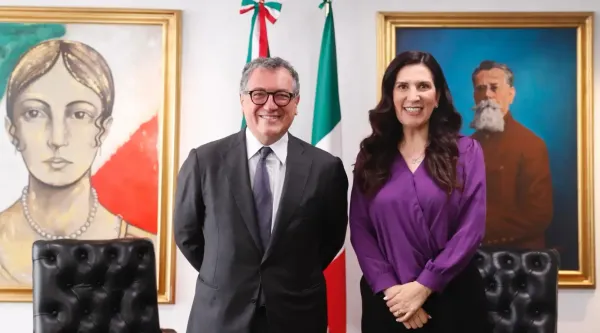 Kenia López ante su homólogo italiano, plantea retomar experiencia de Italia para fortalecer la seguridad en México