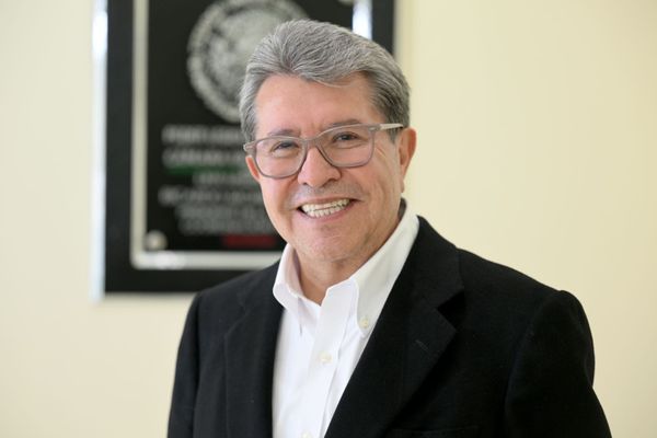 Contradicciones. UNAM: del acordeón al ChatGPT. Por Ricardo Monreal Ávila
