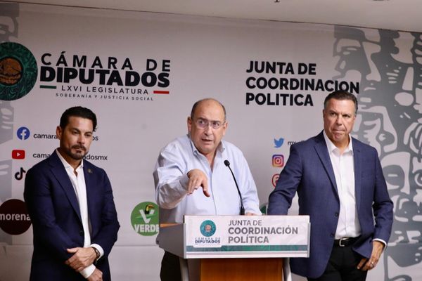 PRI plantea eliminar recesos y ampliar periodo de sesiones ante rezago de 6 mil iniciativas