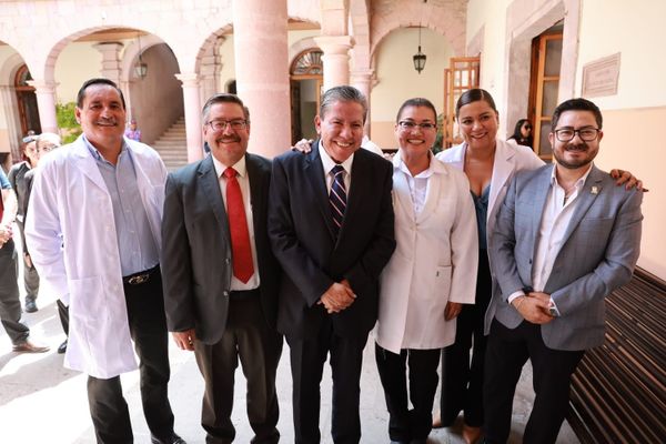Impulsa David Monreal transformación del sistema de salud con inversión de 19 mil mdp en cinco años