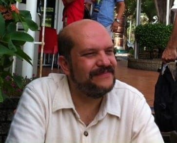 El Bastión. La doble nacionalidad y los cangrejos. Por Julián Andrade