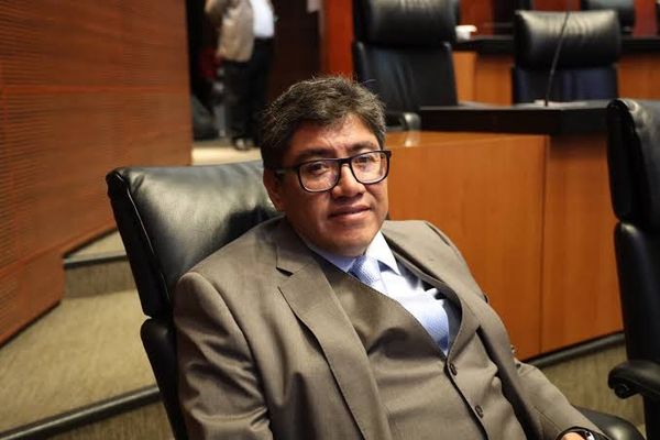 Una Historia para Compartir. Los dueños del micrófono le tienen miedo al ciudadano. Saúl Monreal Ávila
