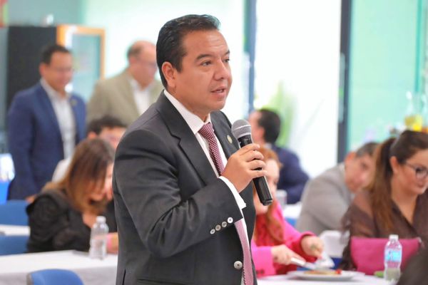 Finanzas Públicas y Política. Barriles sin fondo. Por Héctor Saúl Téllez Hernández