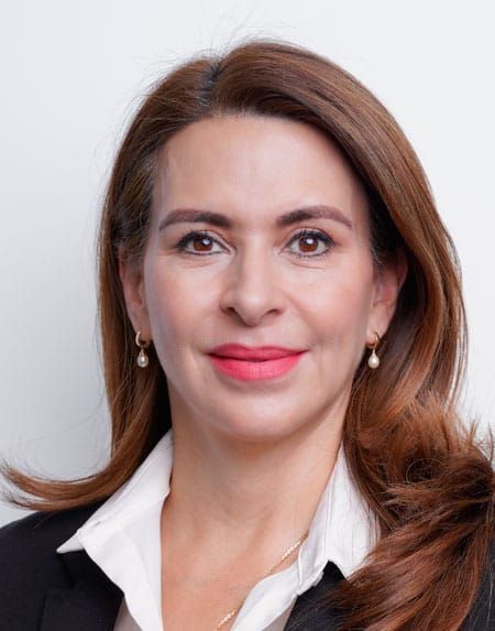 La Opinión de Carolina Viggiano. La arrogancia de autodenominarse la Cuarta Transformación. Por Alma Carolina Viggiano Austria