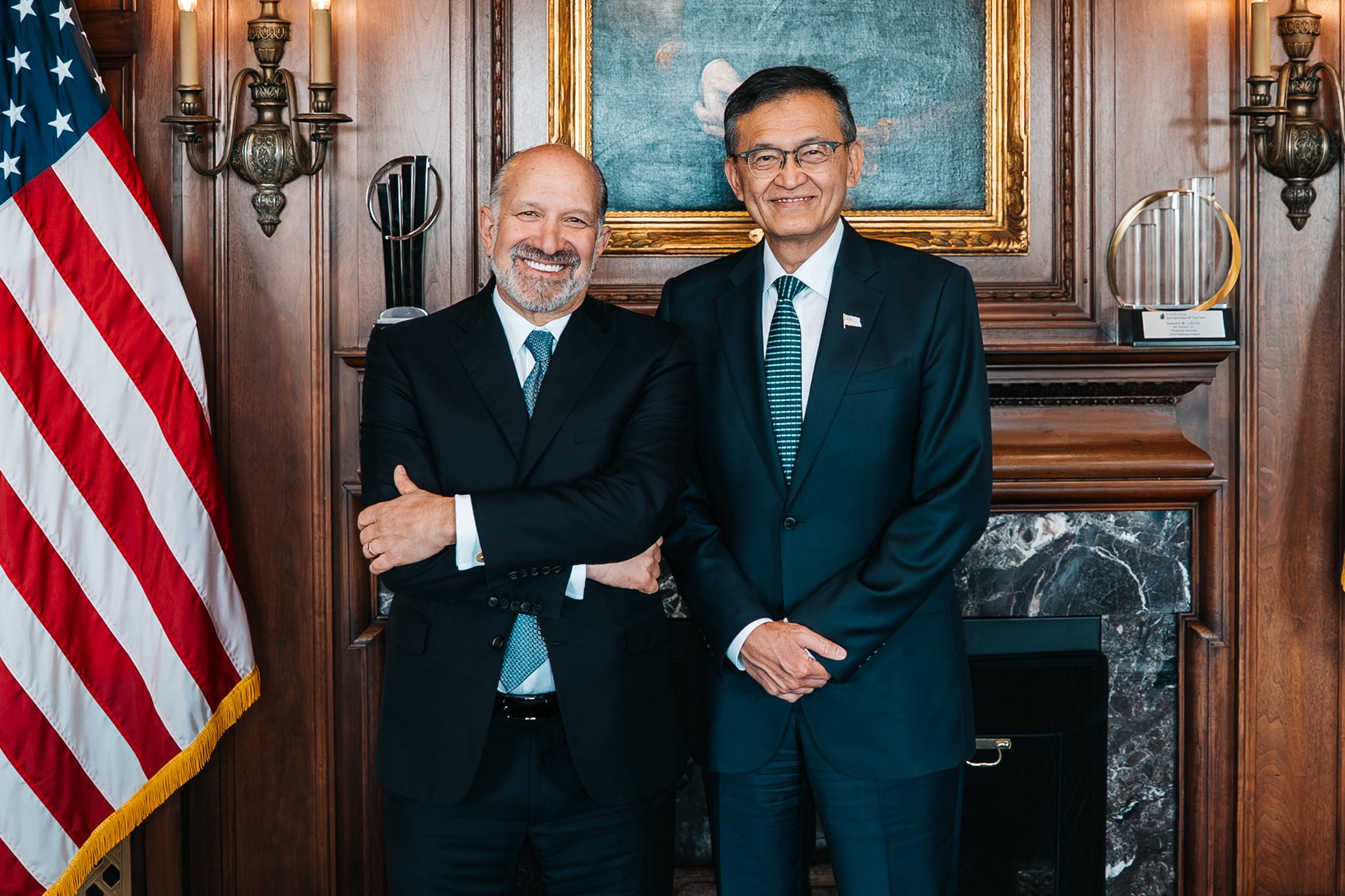 US Takes 10% Intel Stake