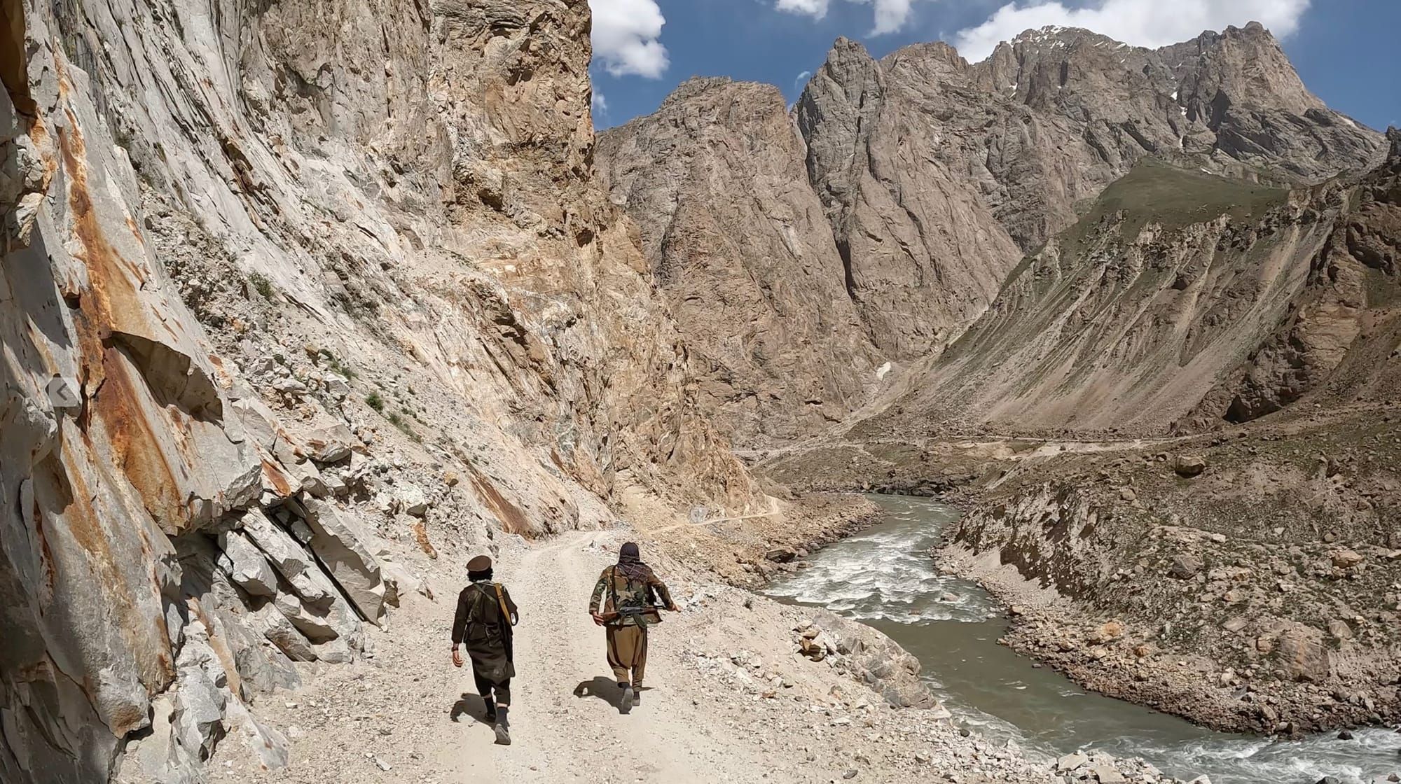 Reports of a Conflict Between the Afghan Taliban and Pakistan Near Border Emerging