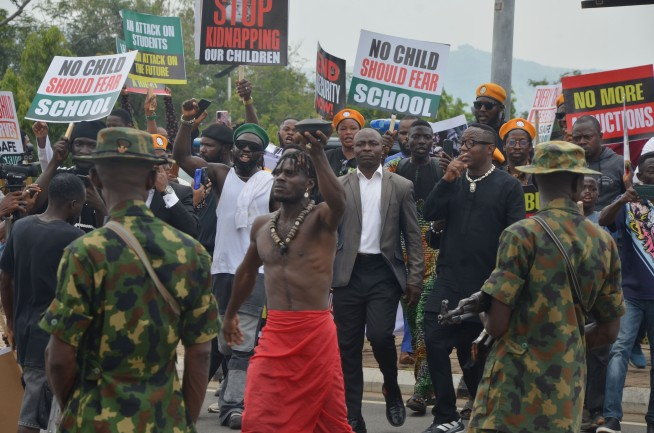 Nigerian Army Frees 360 Boko Haram Captives