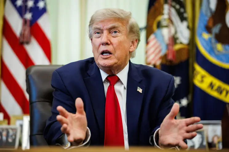 91 Year Old Decision Overturned By SCOTUS, Allows Trump To Fire Executive Branch Employees At Will