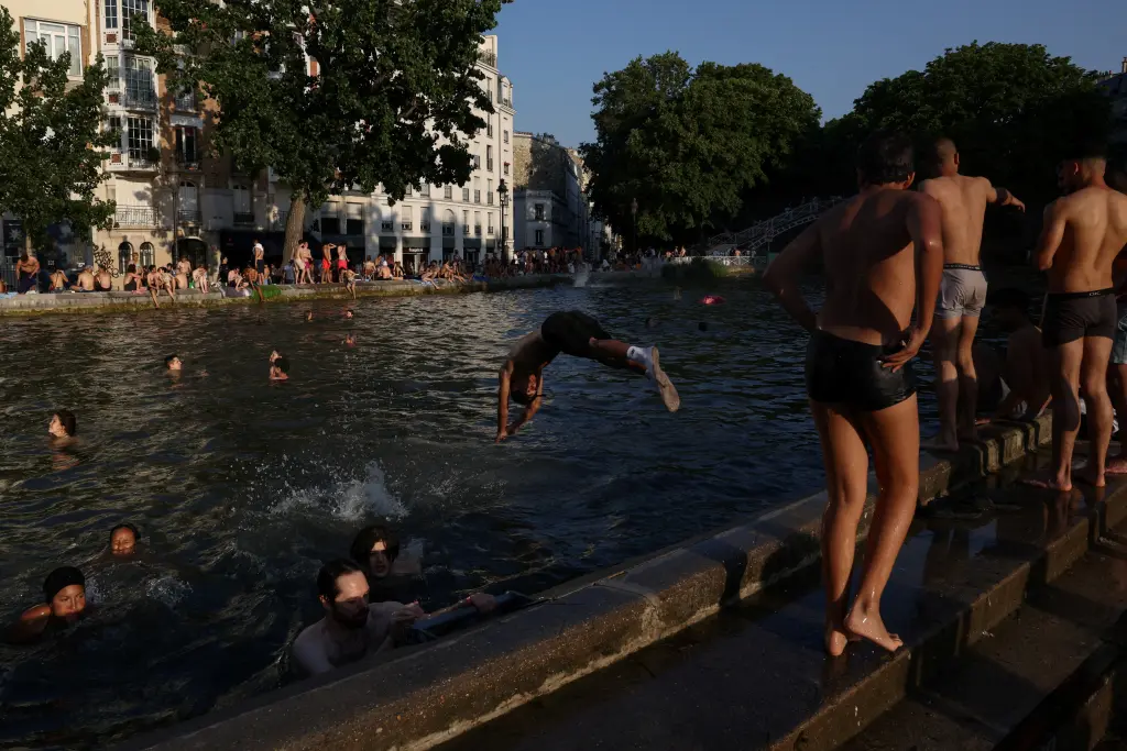 Additional 1,000 Deaths Recorded In France Amidst Record Heat Wave