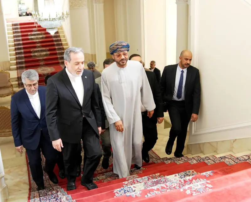 Iran & Oman Hold Talks For Strait of Hormuz Commerce