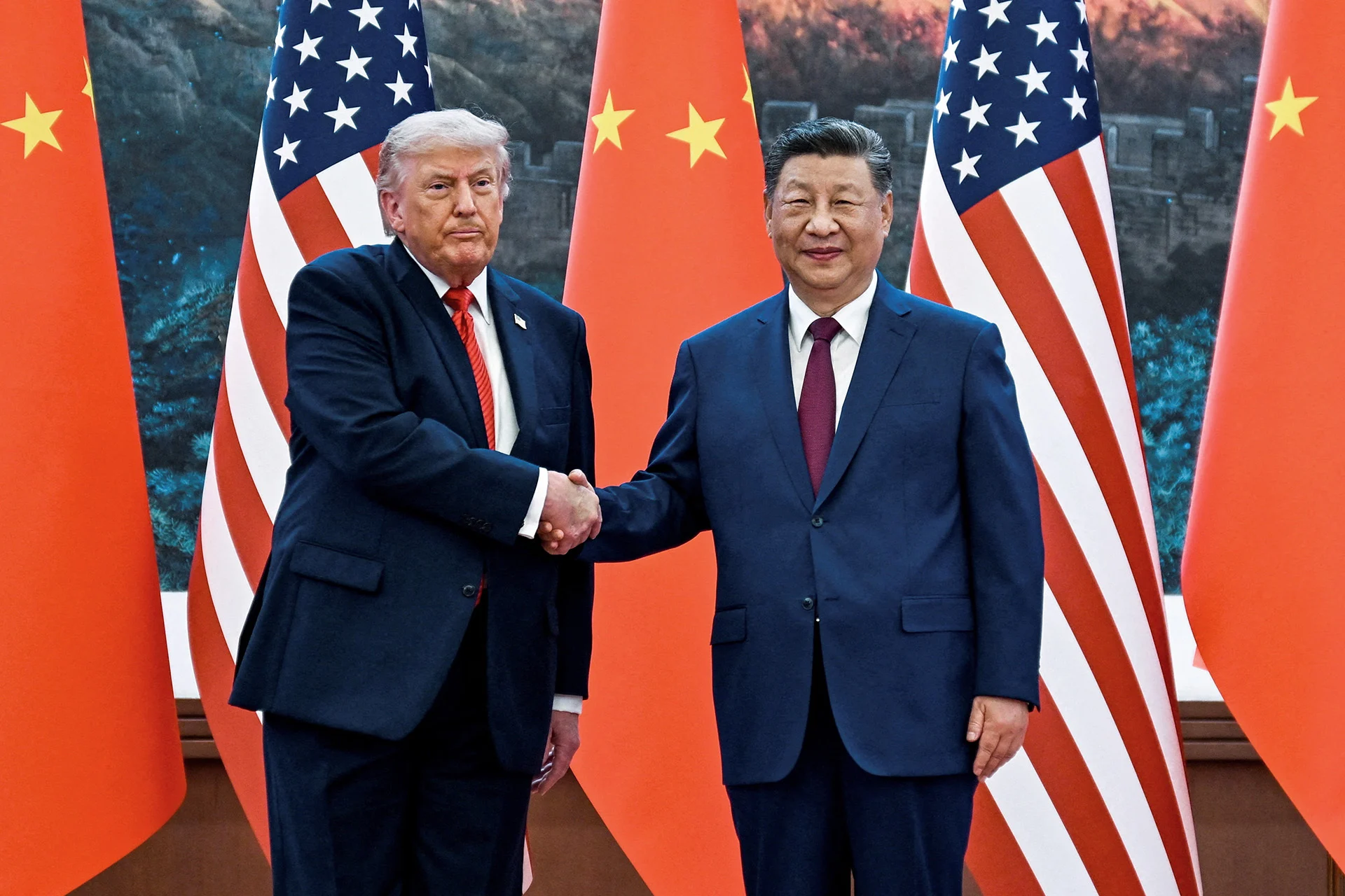 Xi Arrives for First U.S. D.C. Visit in 11 Years