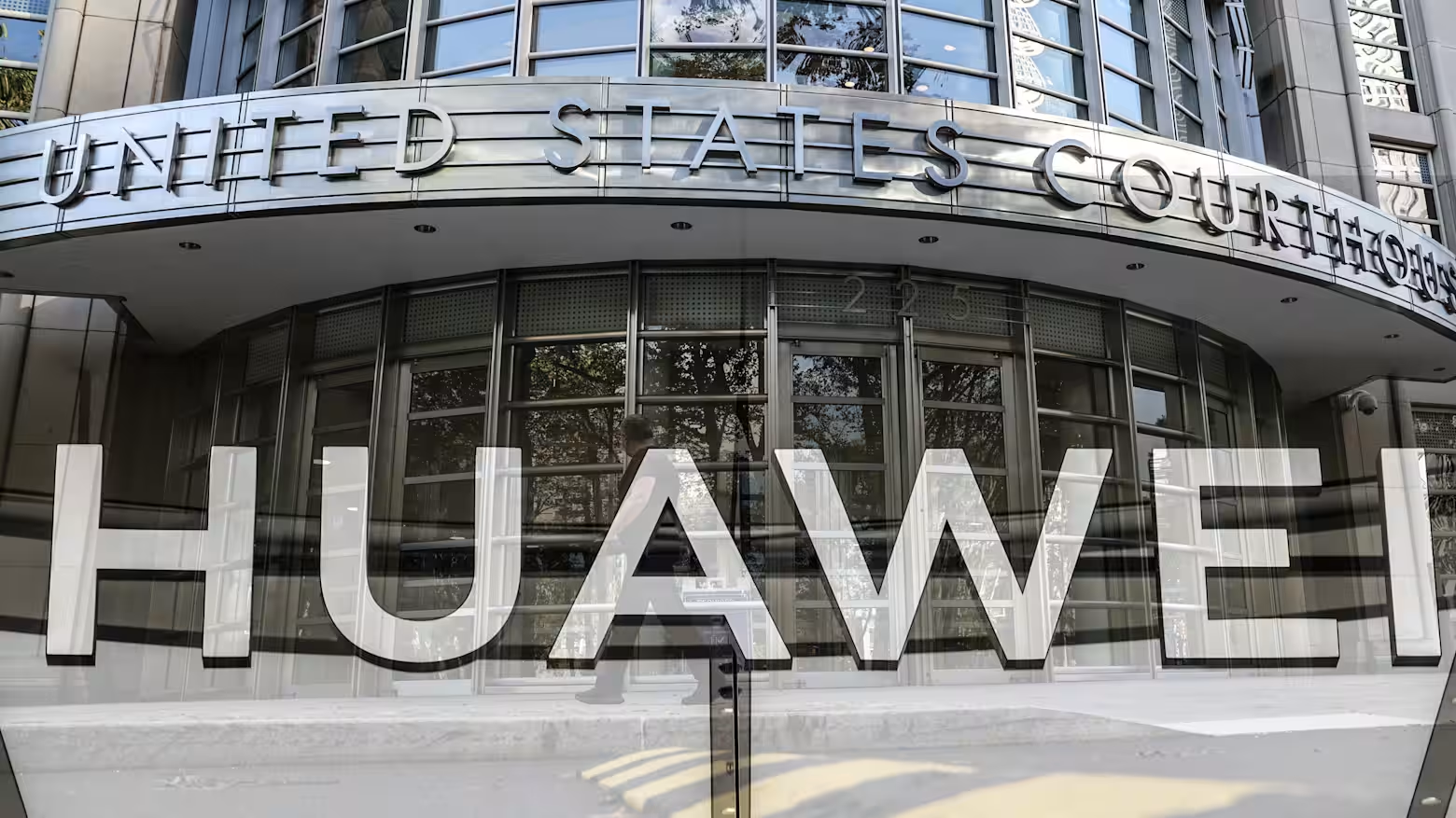 Huawei Racketeering Trial Opens in Brooklyn