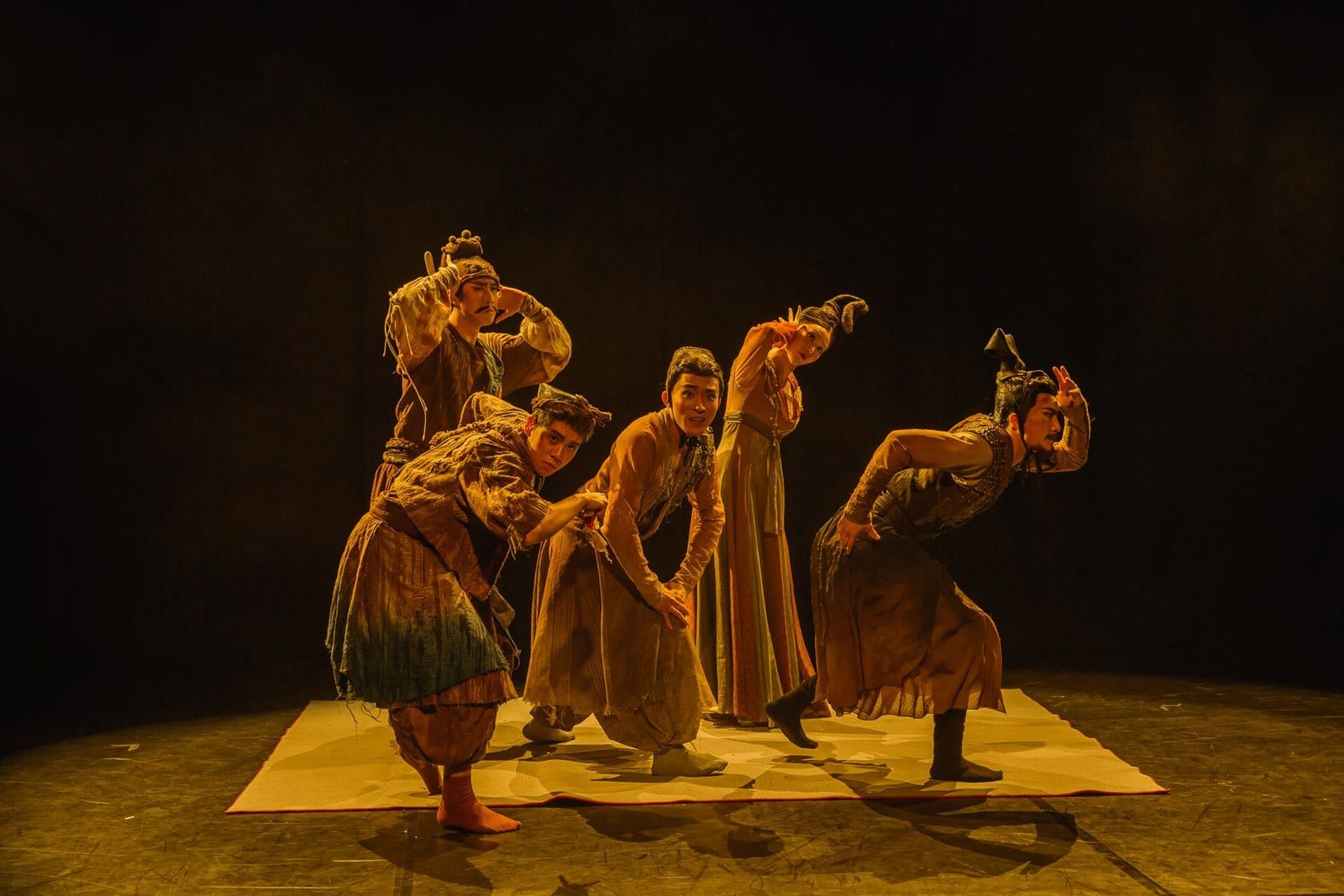 China Coal Mine Art Troupe presenting "Sculpture and Poetry" at the 2026 Edinburgh Fringe Festival.