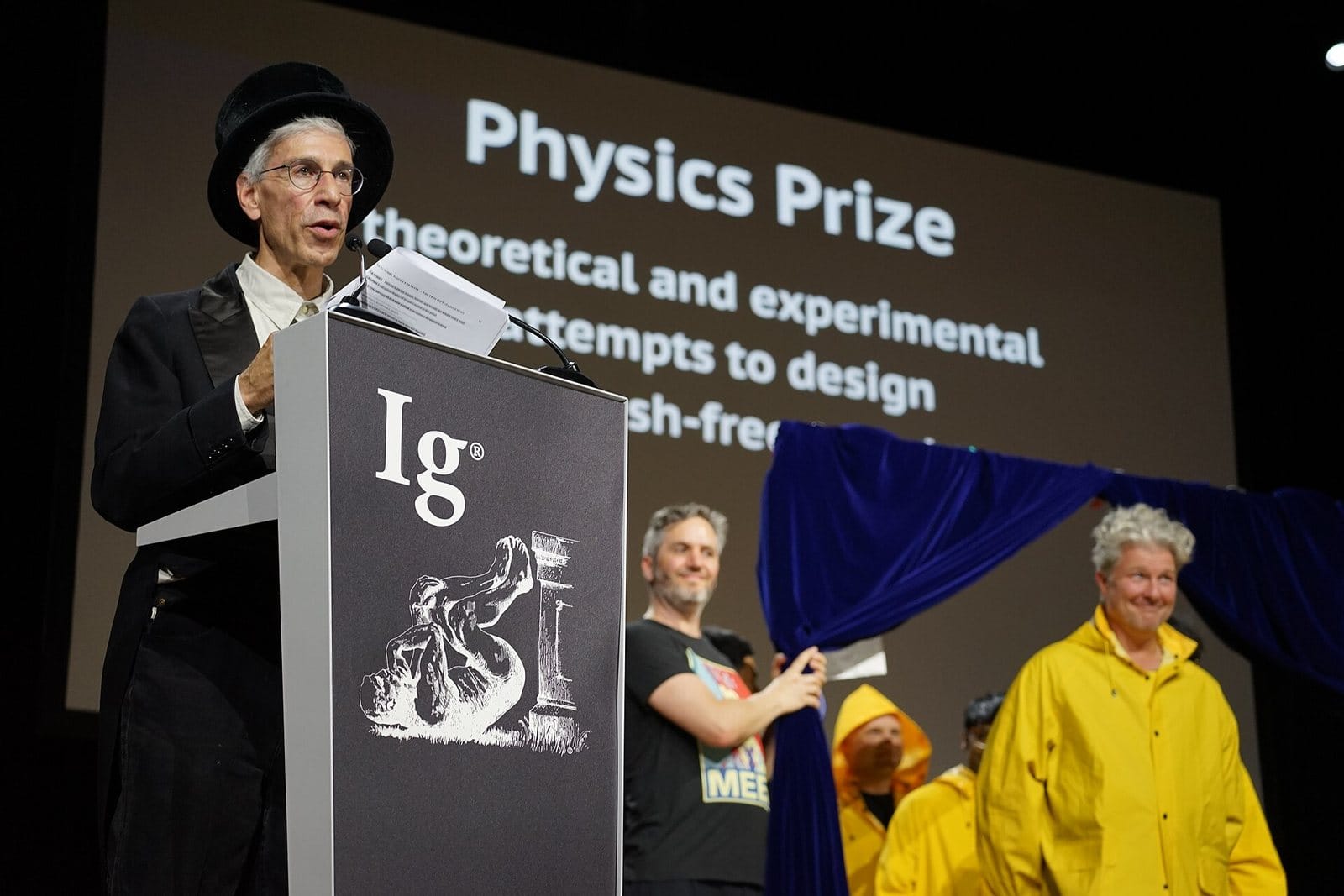 Ig Nobel founder Marc Abrahams introduces the Physics Prize.