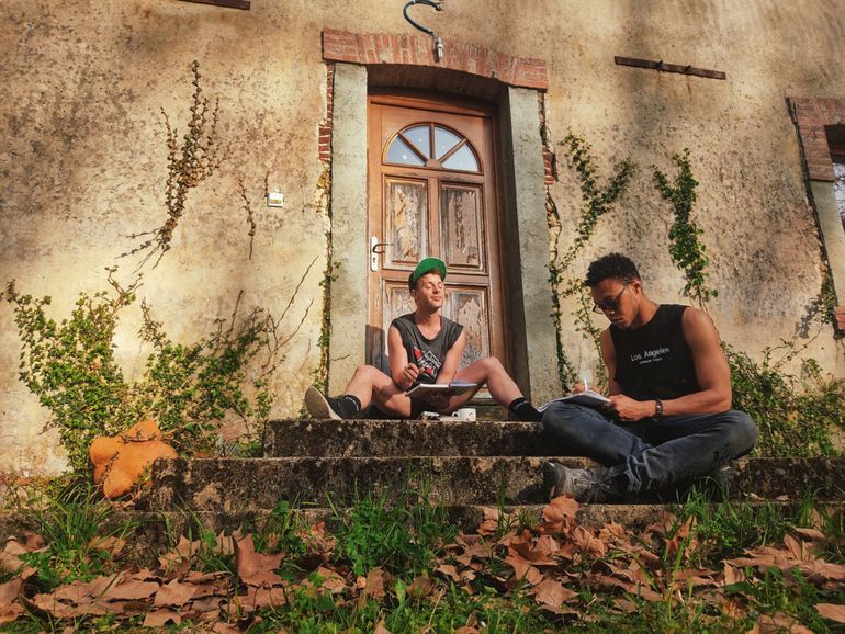 Scandalous Shorts Season / Workaway Diaries