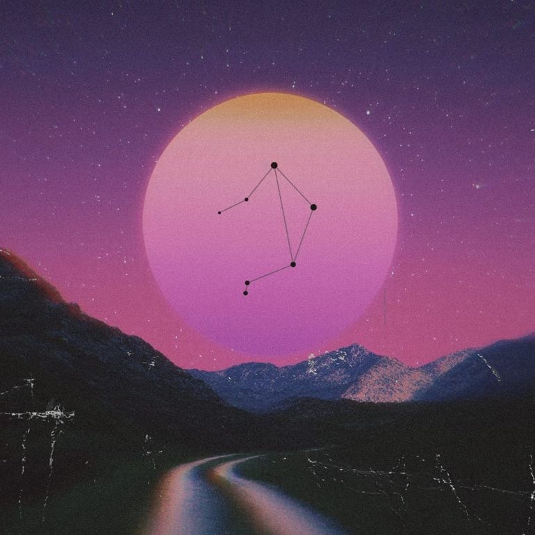 Libra Full Moon Tarot Spread & Ritual: Finding Equilibrium in the Stillpoint of Connection