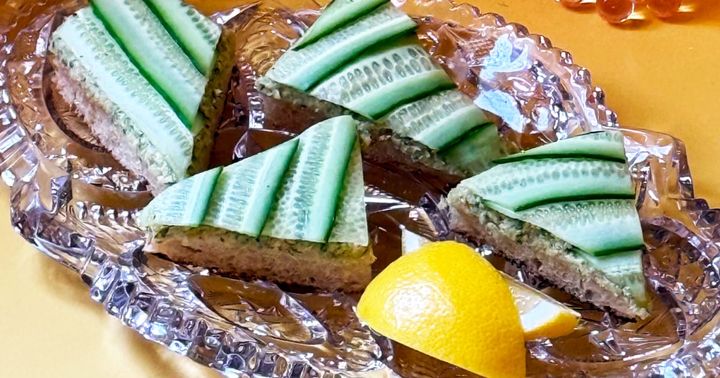 In Defense of Canapés