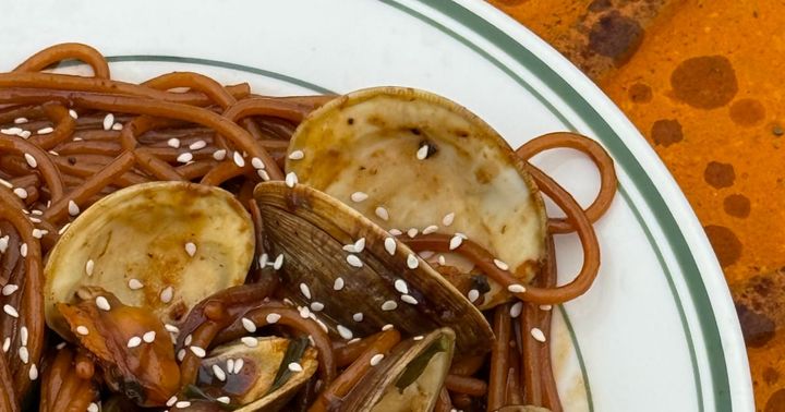 Hong Kong Black Pepper Spaghetti alle Vongole