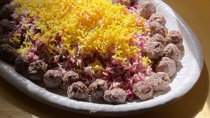 Albaloo Polo with Koofteh Ghelgheli