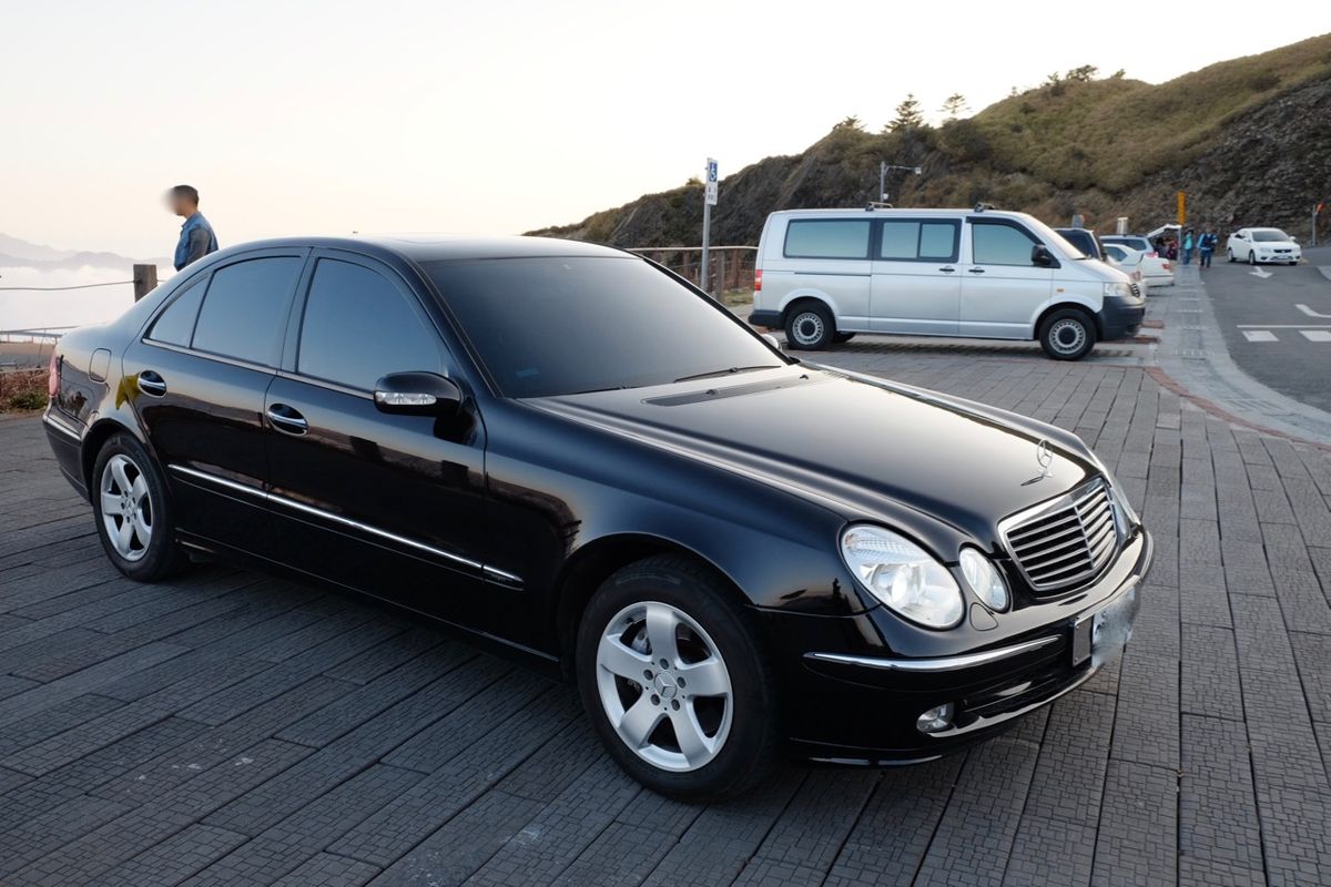 No.20 售 2002款 W211 E320 黑色 (已售出）