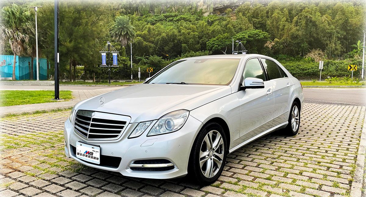 No.92 Benz 2011 W212 E300 Avantgarde 銀色 (已售出)