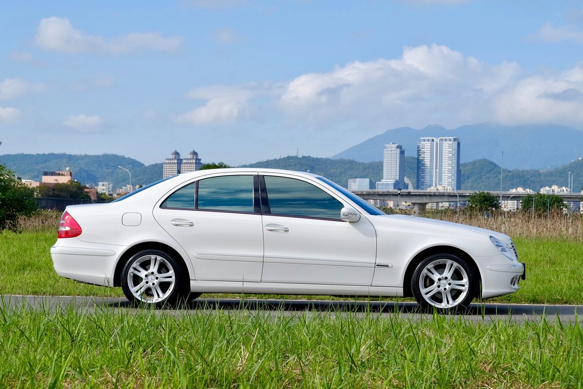 No.34 售 2004款 W211 E240 白色 (已售出)