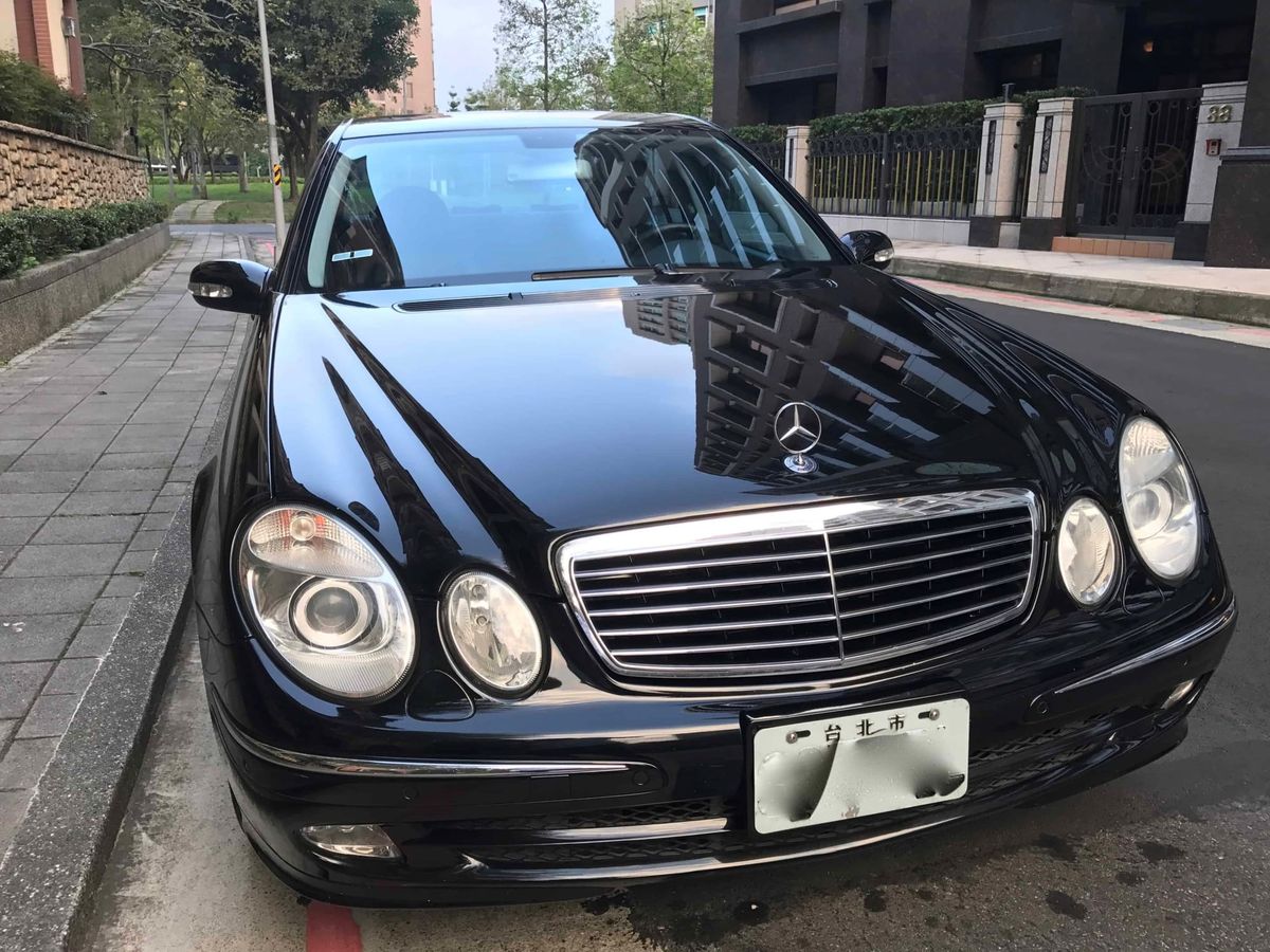 2004 Benz W211 E320 黑色