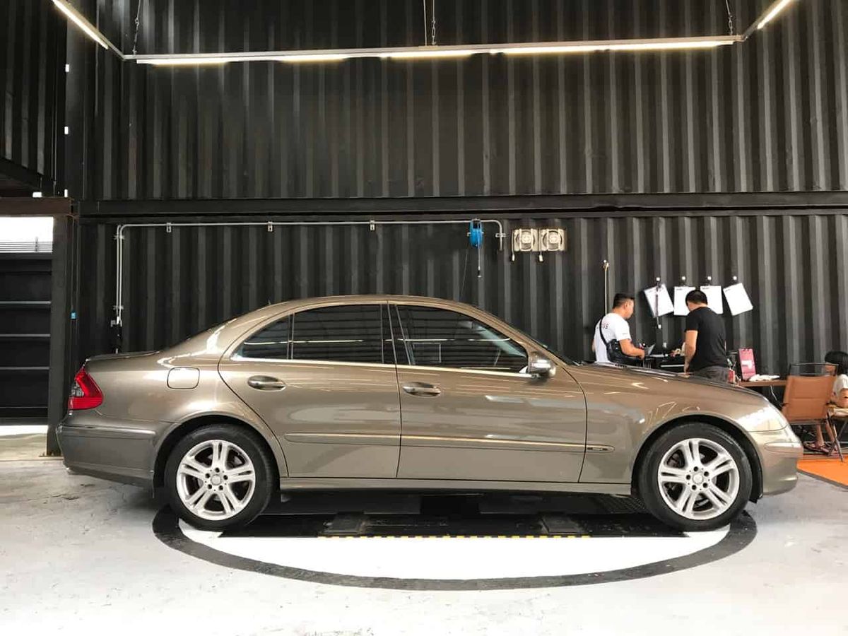 No.14 售 2009款 W211 E280 金褐色 （已售出）