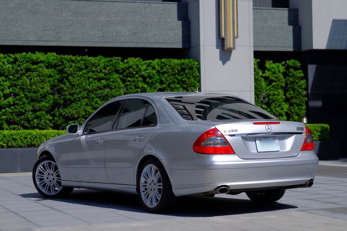 2007 Benz W211 E280 銀色