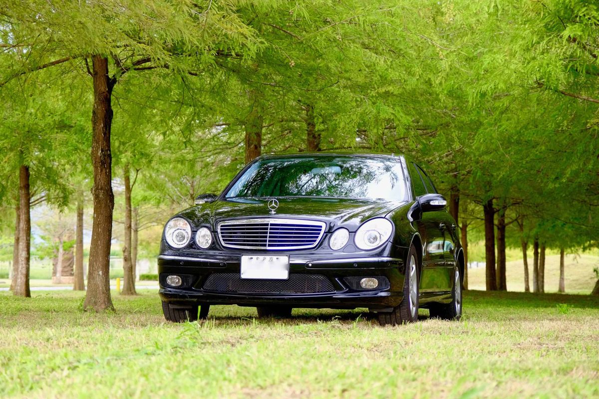2004 Benz W211 E320 黑色