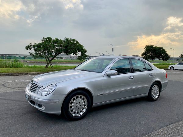 No.37 售 2003款 W211 E240 銀色 （已售出）