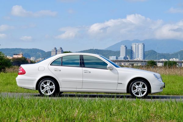 No.34 售 2004款 W211 E240 白色 (已售出)