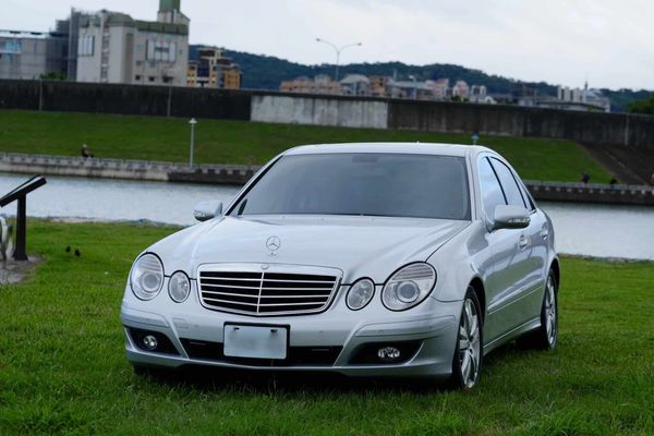 No.16 售 2008款 W211 E280 銀色 （已售出）