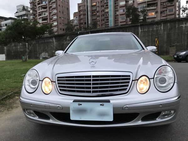 2004 Benz W211 E240 銀色